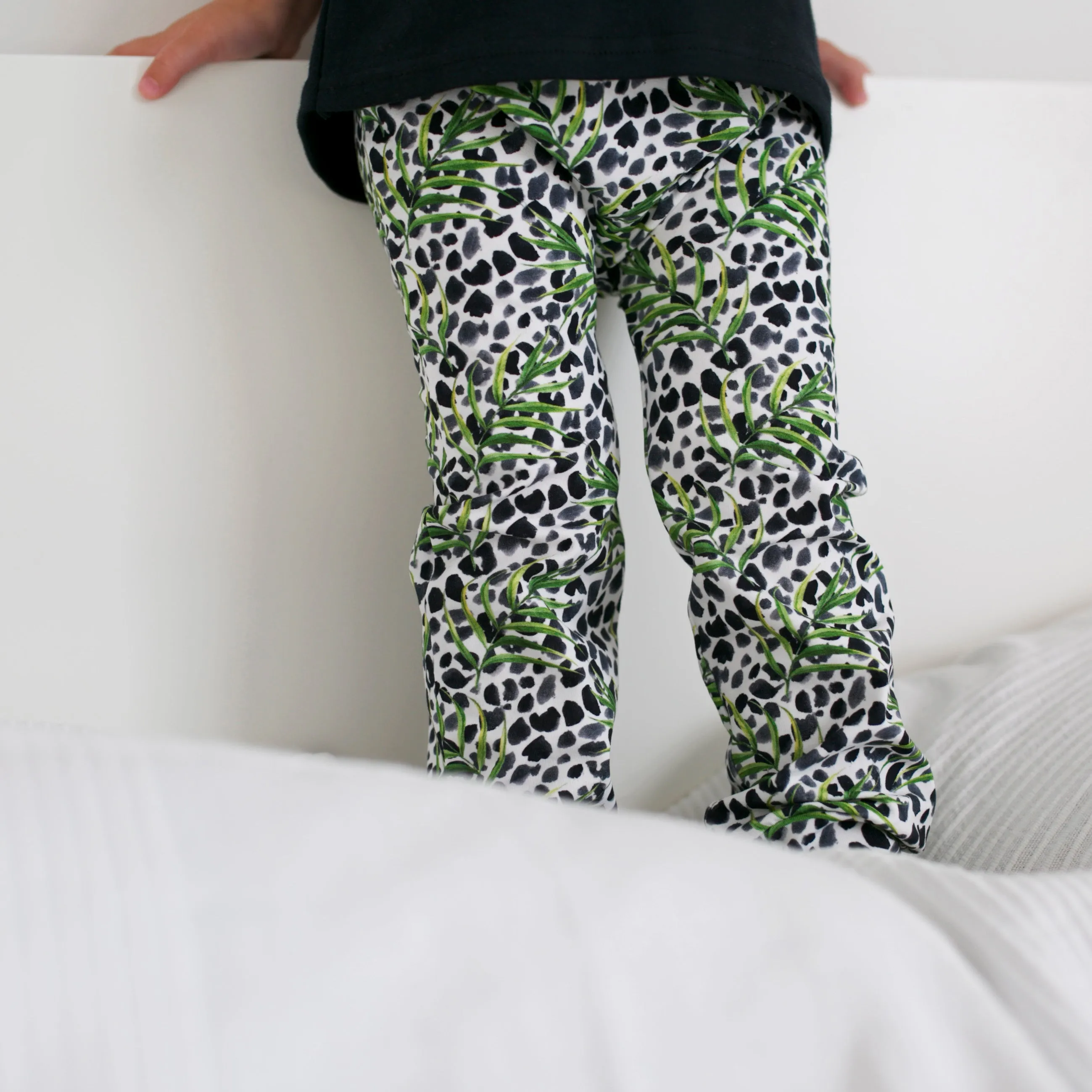 Leafy Leopard Print Leggings