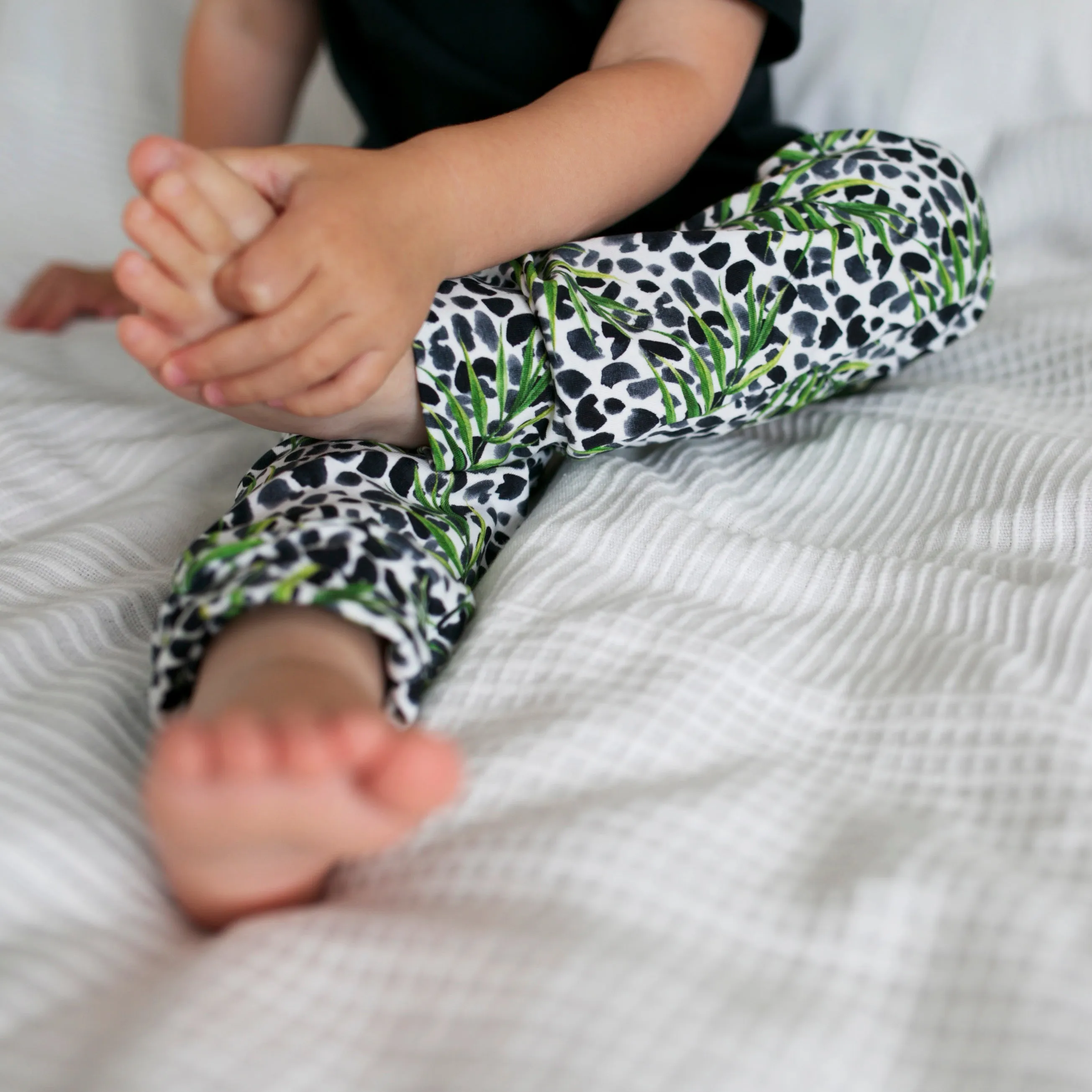 Leafy Leopard Print Leggings