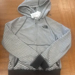 The North Face Girls' Striped Hoodie: Striped-girls-XXS